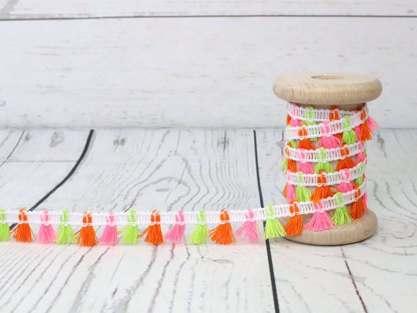 Fransen-Dekoband-15mm-neon-pinkgelborange