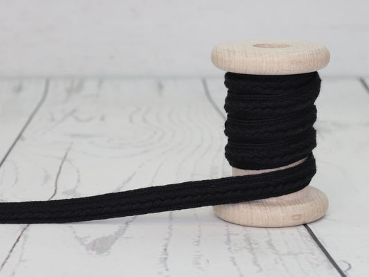 band-kordel-flachkordel-zopf-muster-schwarz