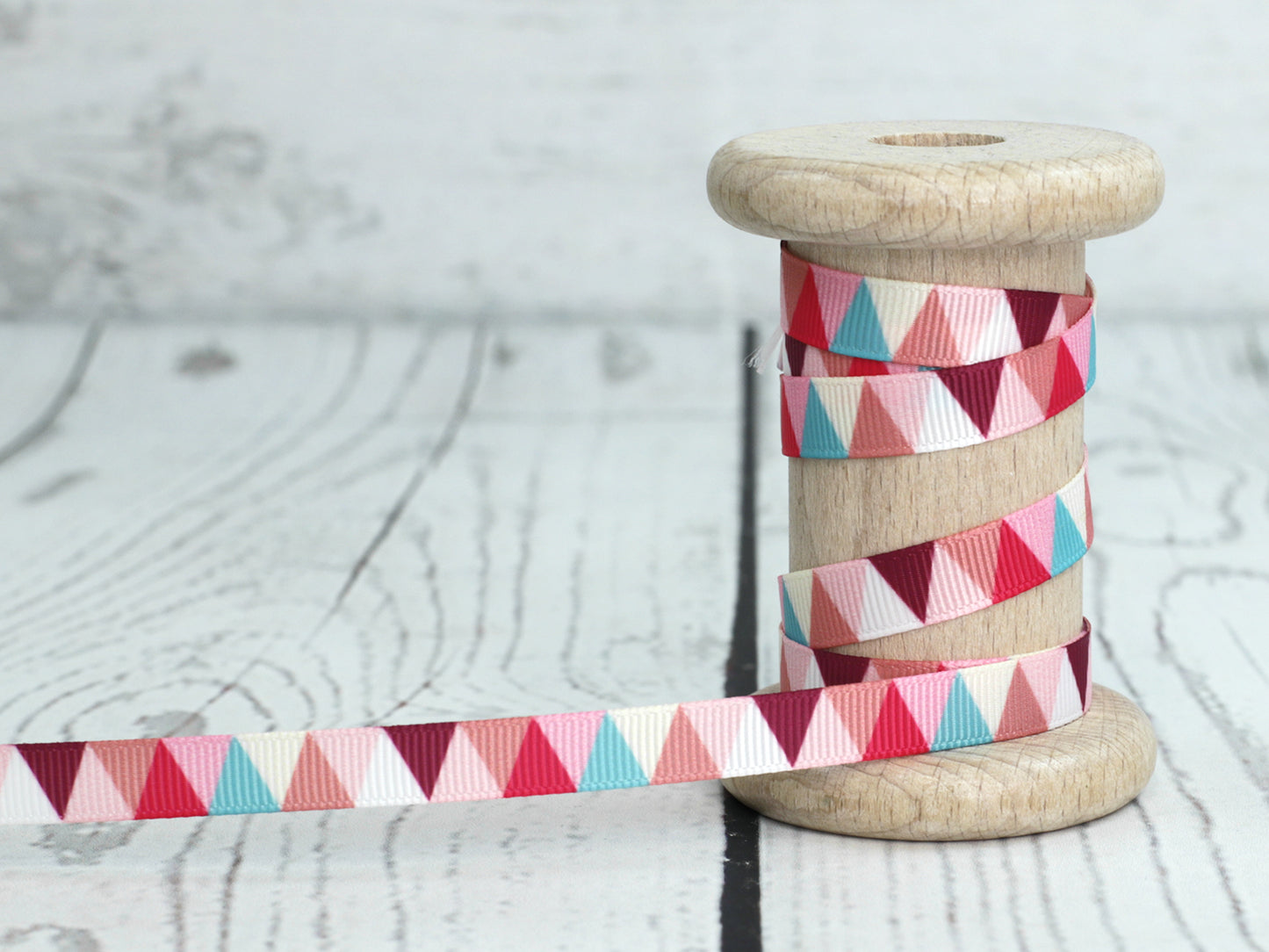 band-rips-dekoband-zierband-dreiecke-bunt
