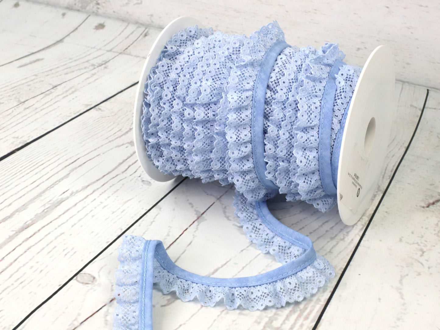 band-zierband-rueschenband-ruesche-20-mm-hellblau