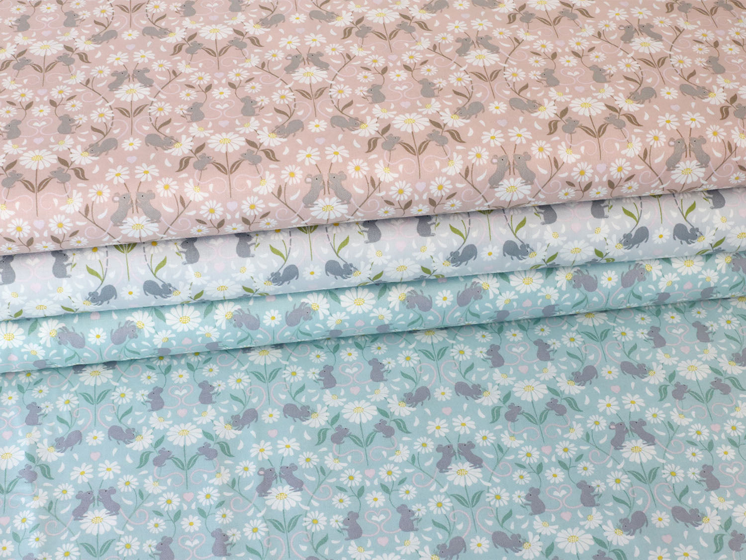 baumwolle-stoff-patchwork-lewis-irene-love-me-love-me-not-mirrowed-mice-duck-egg-2