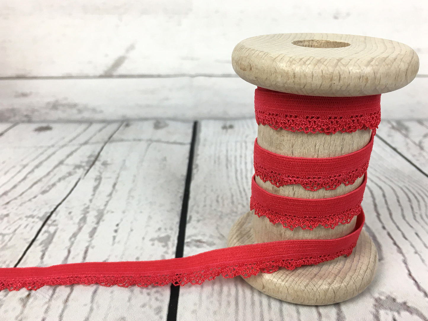 elastische-spitze-bogenkante-rot