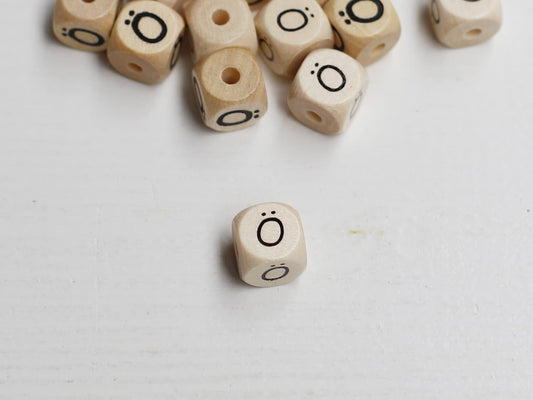 holz-schnulli-perle-fuer-schnullerketten-buchstabe-oe