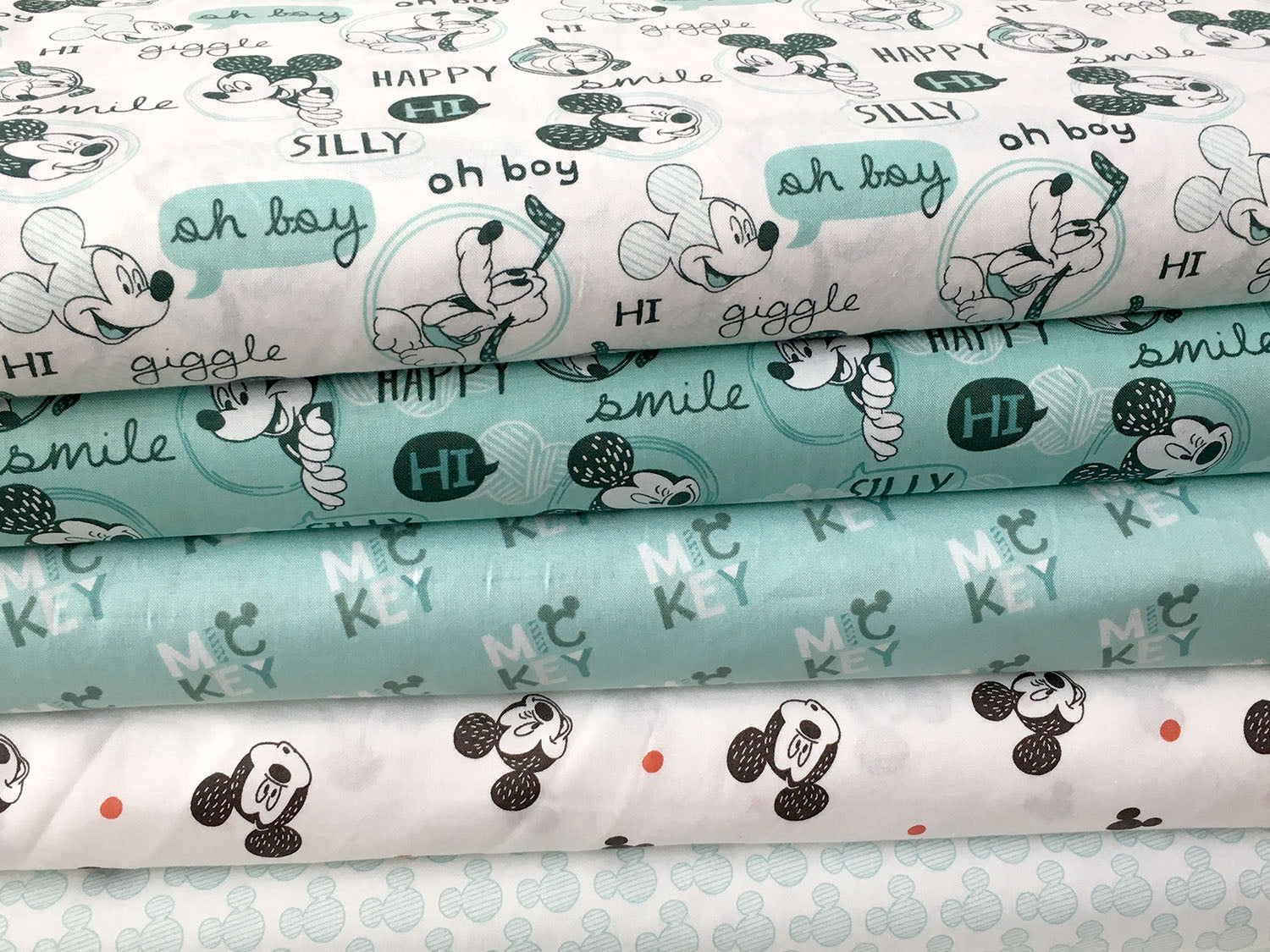 patchwork-baumwolle-stoff-mickey-mouse-lizenz-serie-petrol