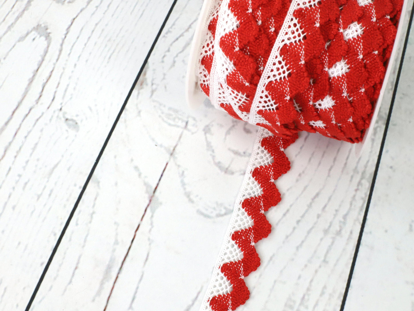 spitze-band-zierband-welle-zweifarbig-weiss-rot-2