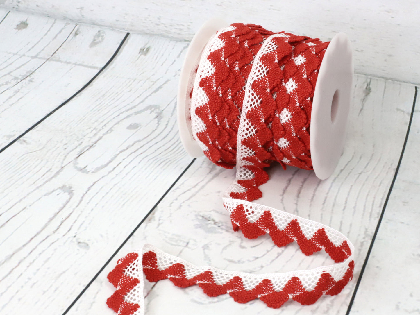 spitze-band-zierband-welle-zweifarbig-weiss-rot