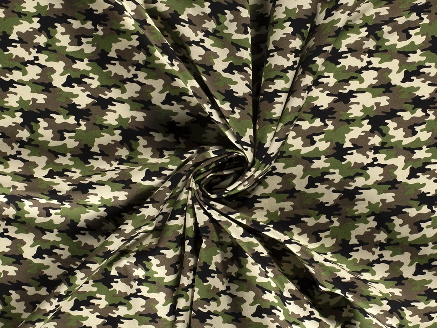 stoff-baumwolle-baumwollstoff-camouflage-gruen-2