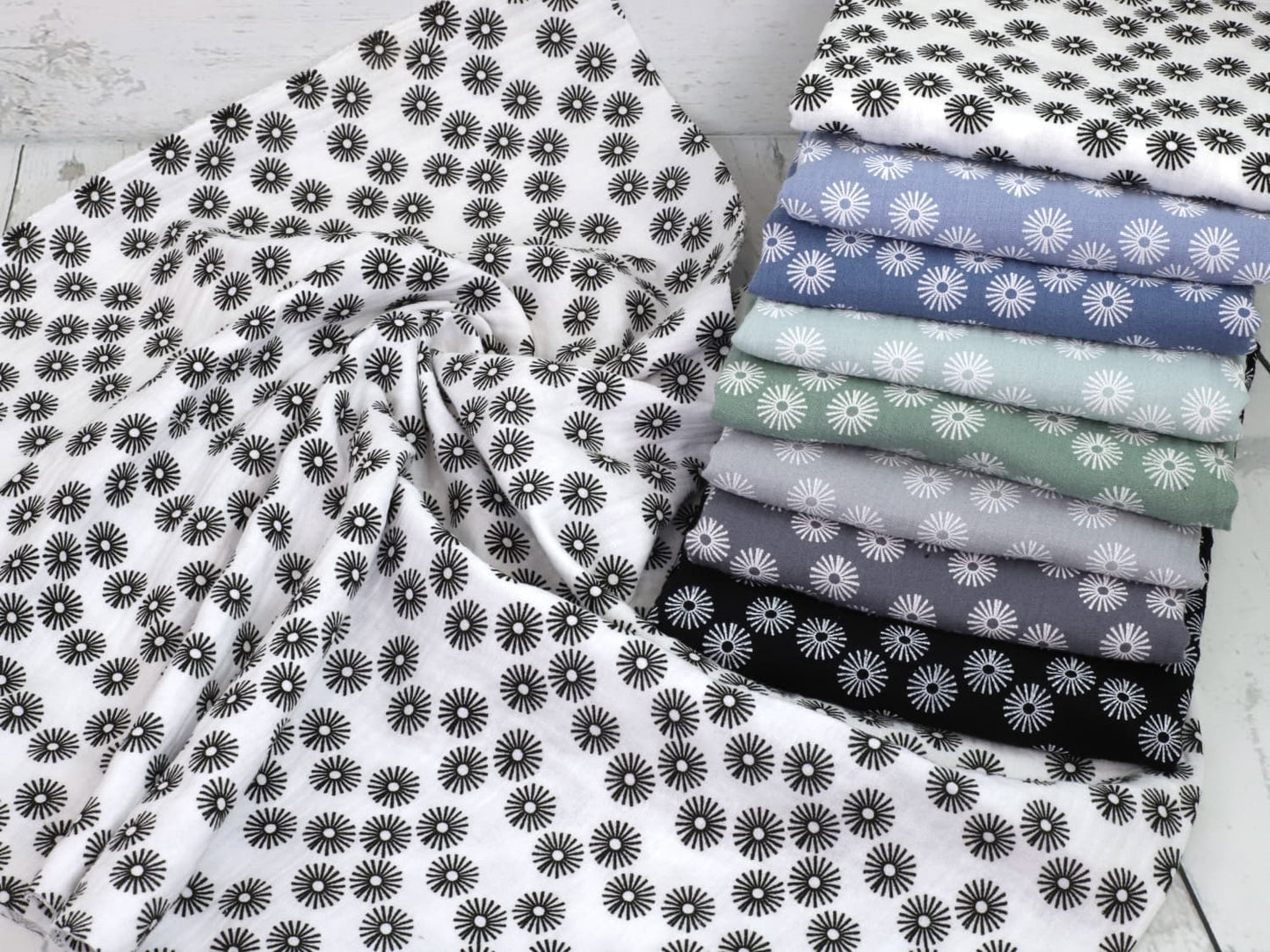 stoff-baumwolle-baumwollstoff-musselin-double-gauze-blumen-kreise-serie