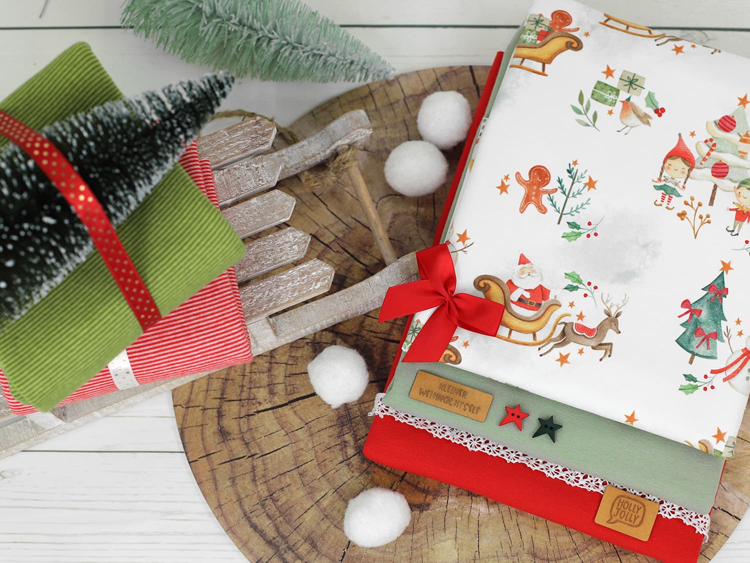 stoff-baumwolle-french-terry-sommersweat-kathi-kunterbunt-winter-weihnachten-weihnachtsmann-elfen-weihnachtself-schneemann-tannenbaum-lebkuchen-vogel-geschenke-serie