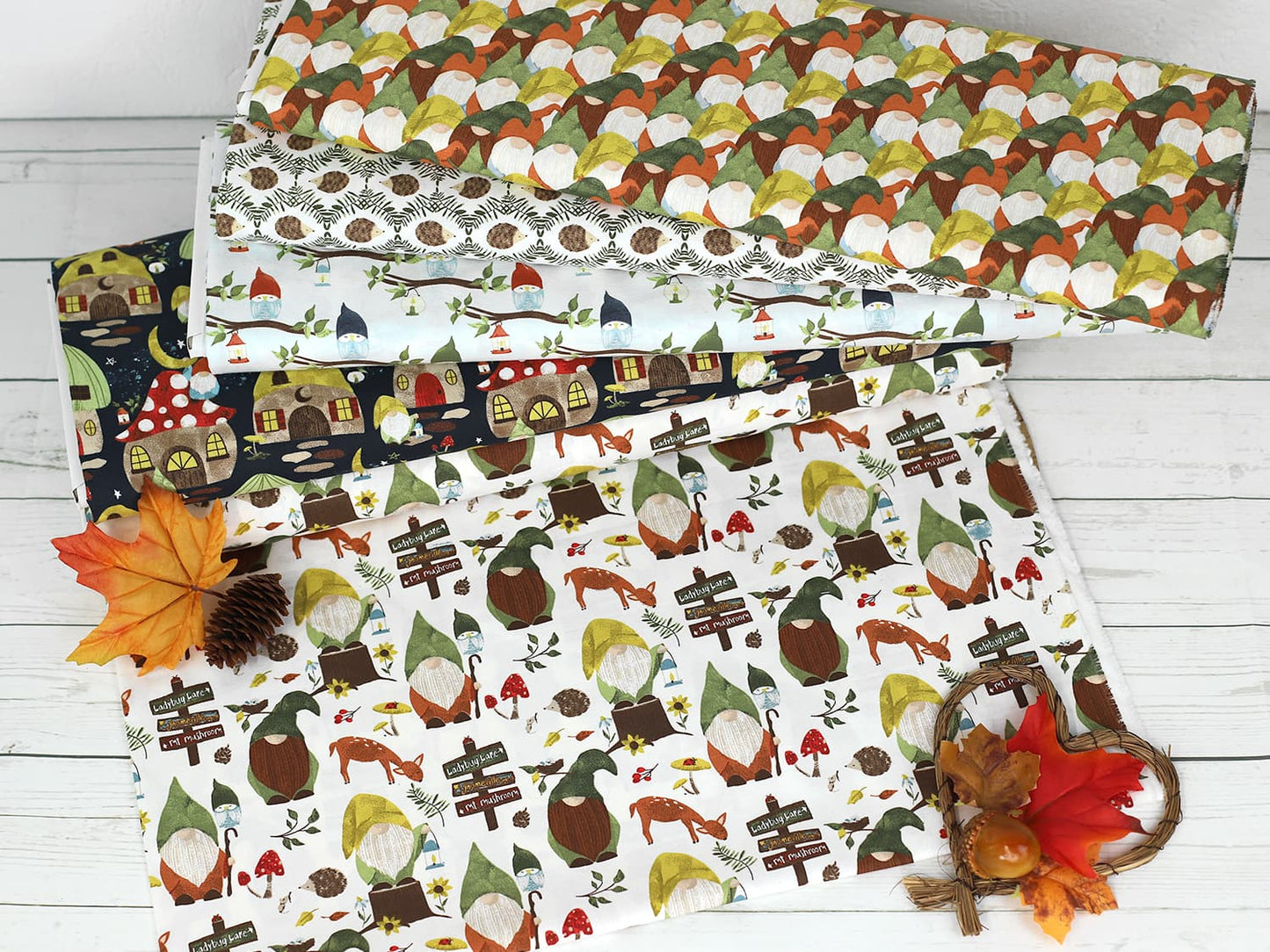 stoff-baumwolle-patchwork-baumwollstoff-gnomeville-you-light-my-way-gnome-serie