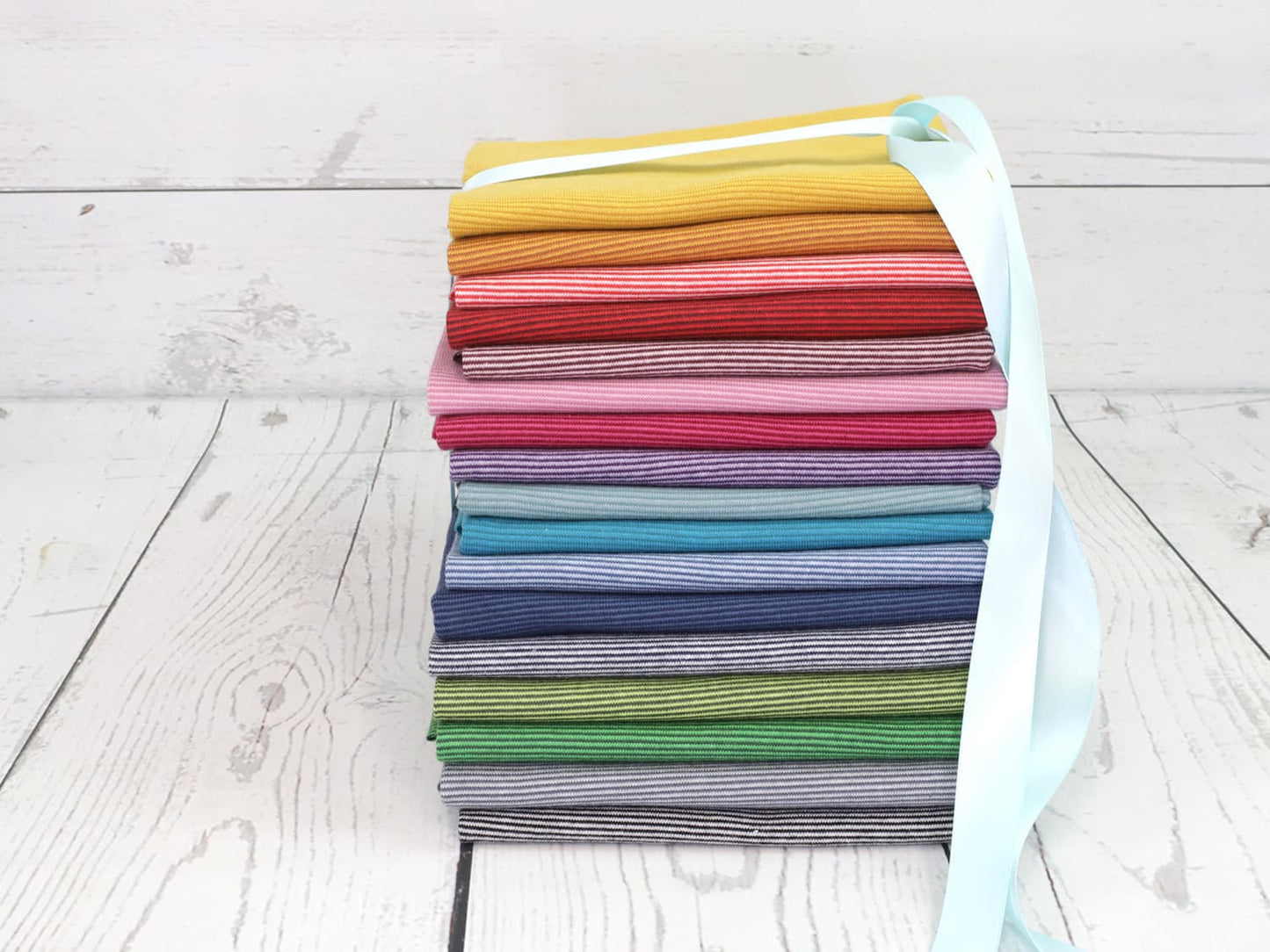 stoff-buendchen-buendchenstoff-baumwolle-ringel-feine-streifen-1-mm-serie-verschiedene-farben