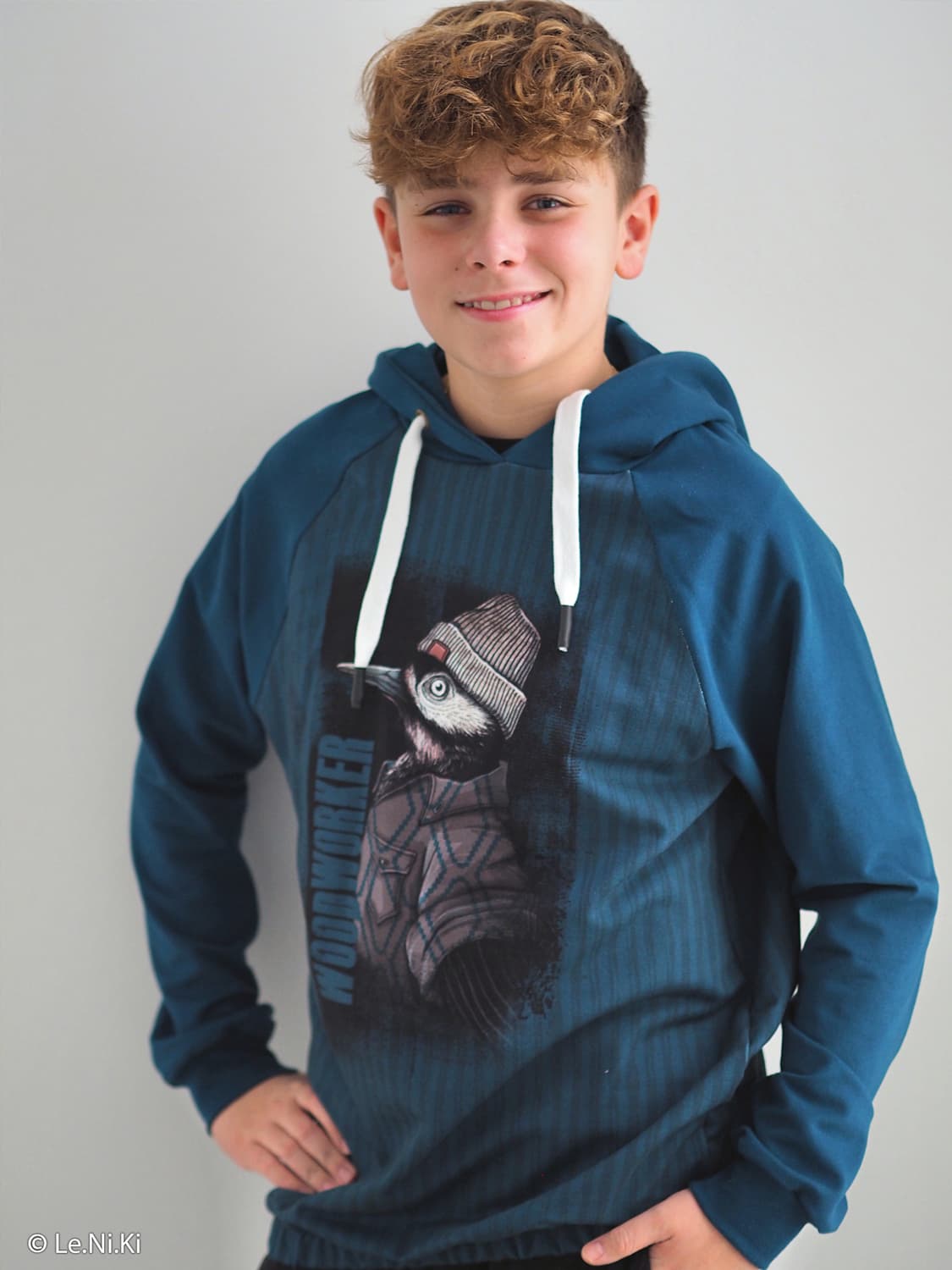 stoff-french-terry-sommersweat-unangeraut-swafing-thorsten-berger-woodland-woodworker-vogel-petrol-naehbeispiel