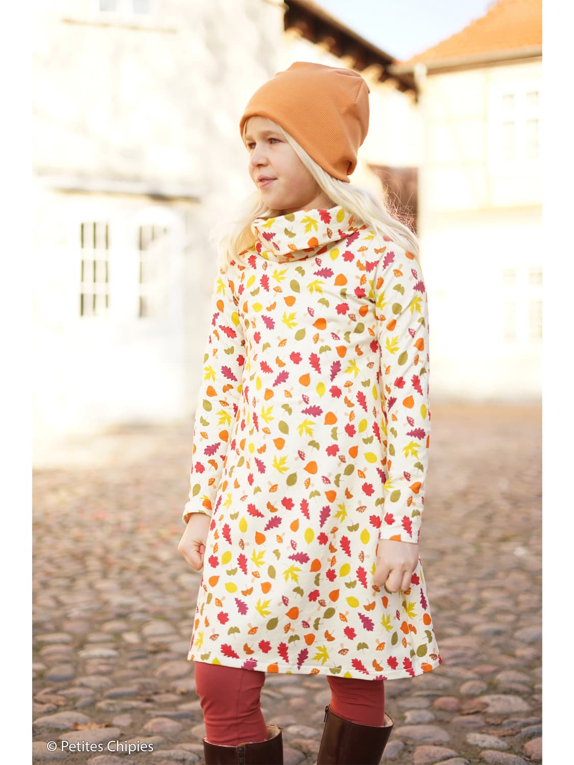 stoff-french-terry-sommersweat-unangeraut-swafing-tomke-herbst-winter-2023-24-herbstwald-blaetter-creme-2