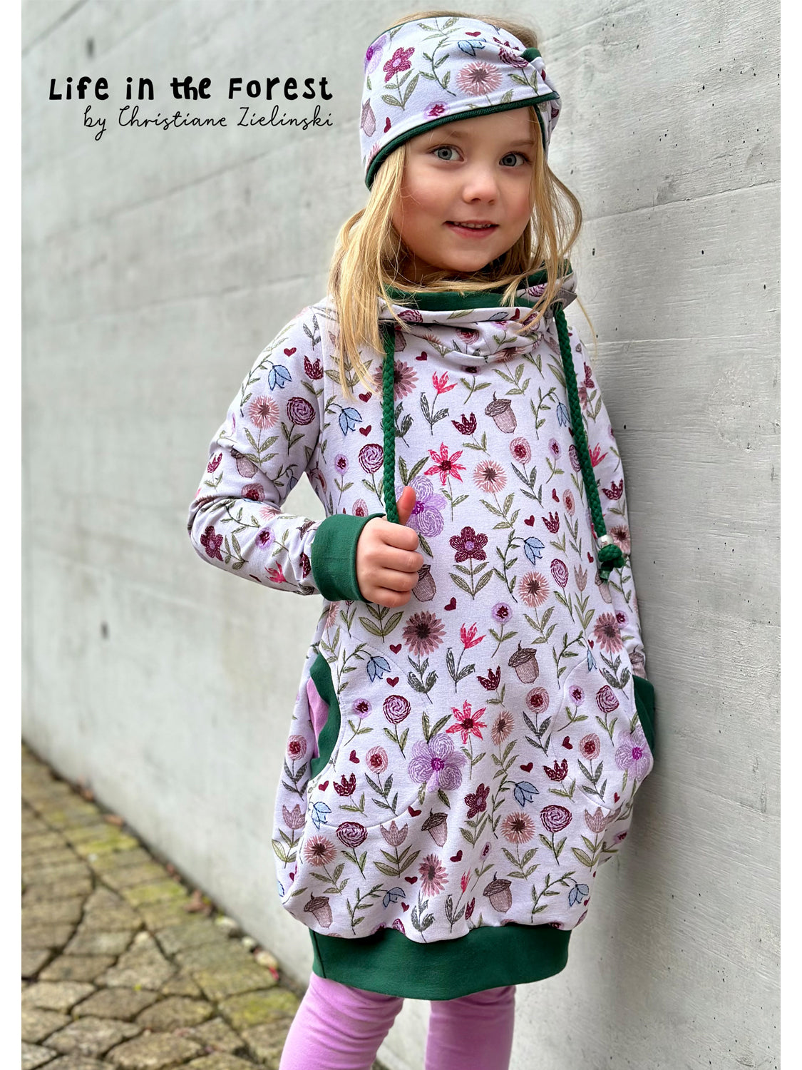 French Terry Stoff - Embroidery Flowers