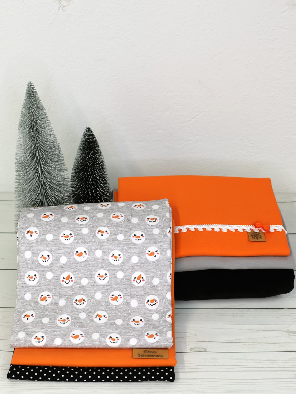 stoff-jersey-baumwolle-baumwolljersey-kathi-kunterbunt-schneemann-gesicht-punkte-tupfen-jeans-optik-meliert-snowman-faces-3