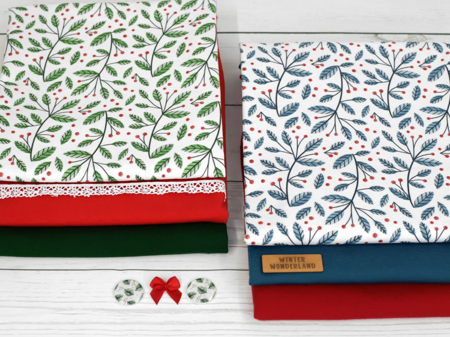 stoff-jersey-baumwolle-baumwolljersey-kathi-kunterbunt-winter-weihnachten-zweige-blaetter-und-beeren-serie-gruen-petrolblau