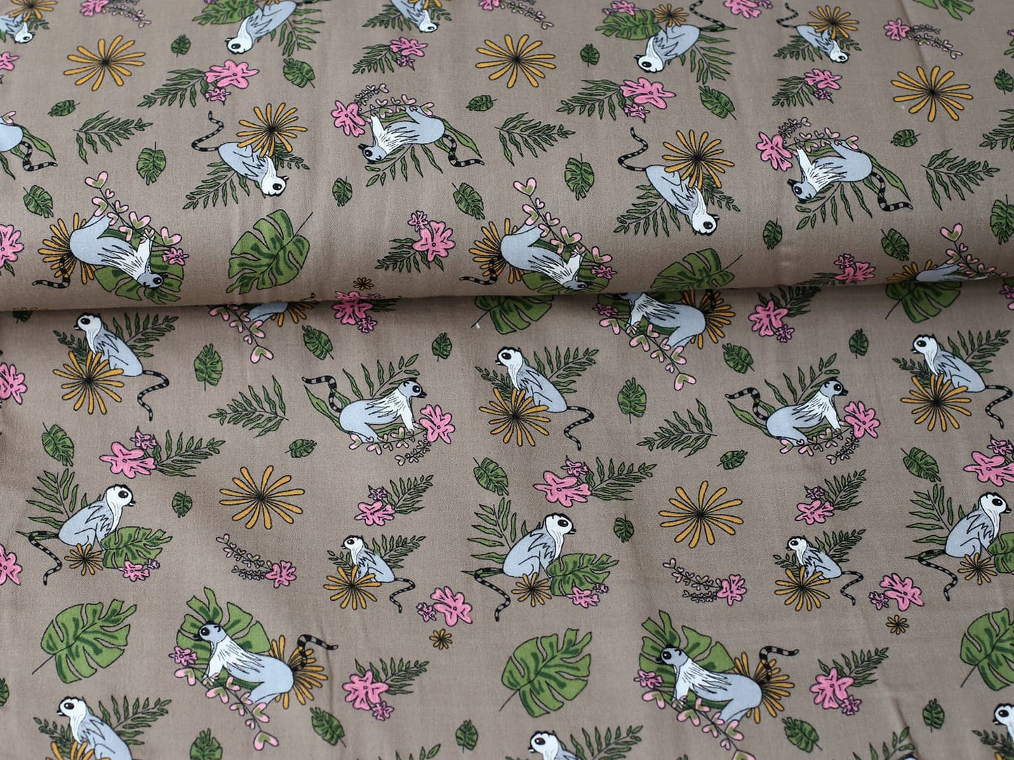 stoff-musselin-baumwolle-double-gauze-glatt-lemur-affe-blaetter-sommer-schlamm-2