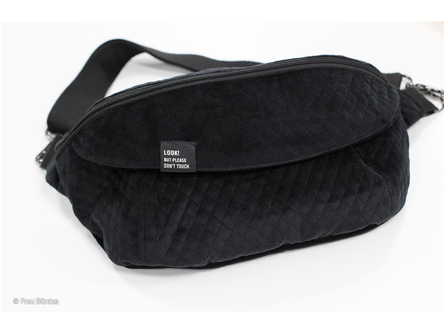 stoff-stepper-samt-velvet-swafing-tokio-schwarz-3