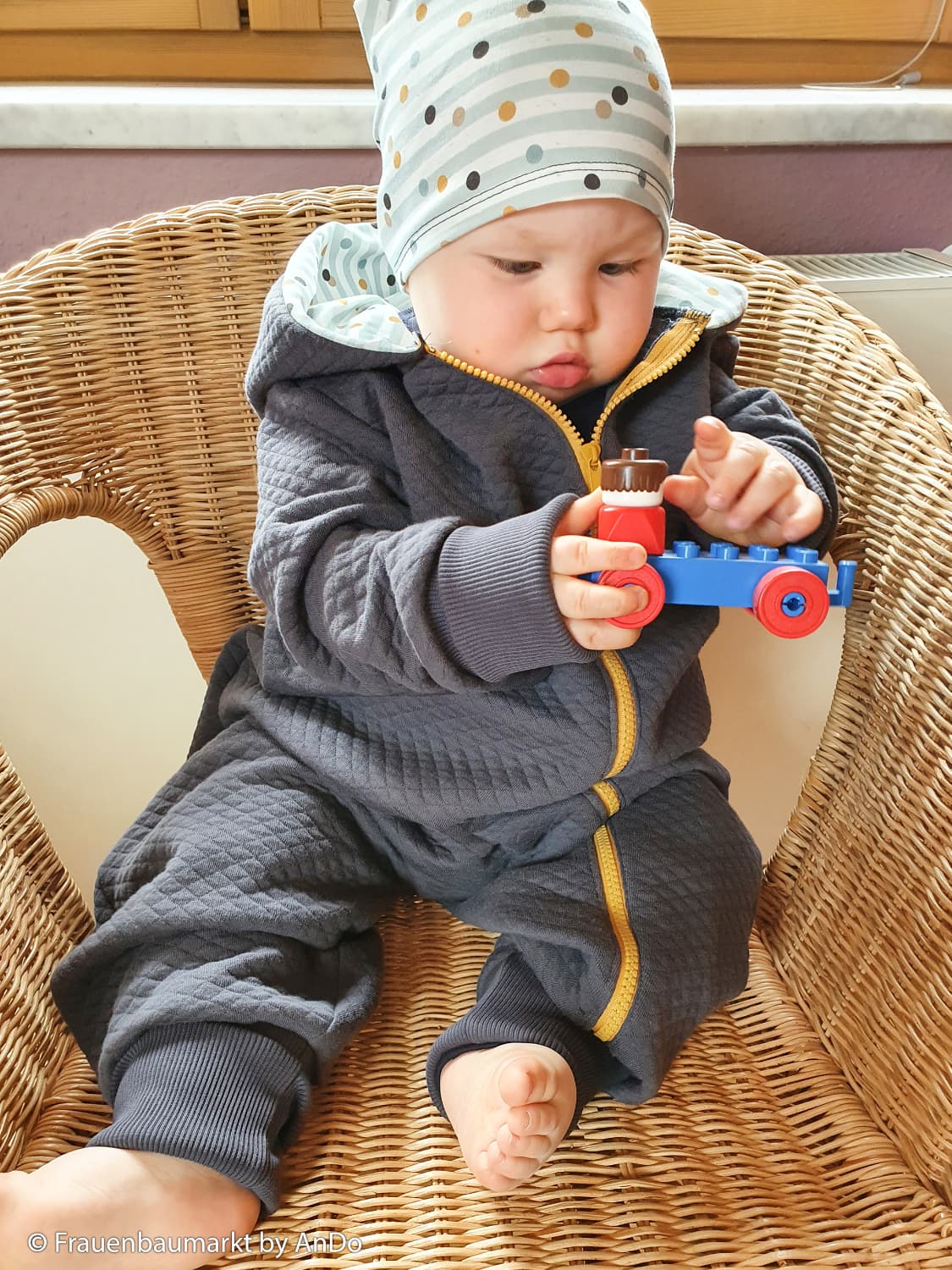 stoff-stepper-steppsweat-swafing-stephanie-kleine-rauten-dunkelgrau-beispiel