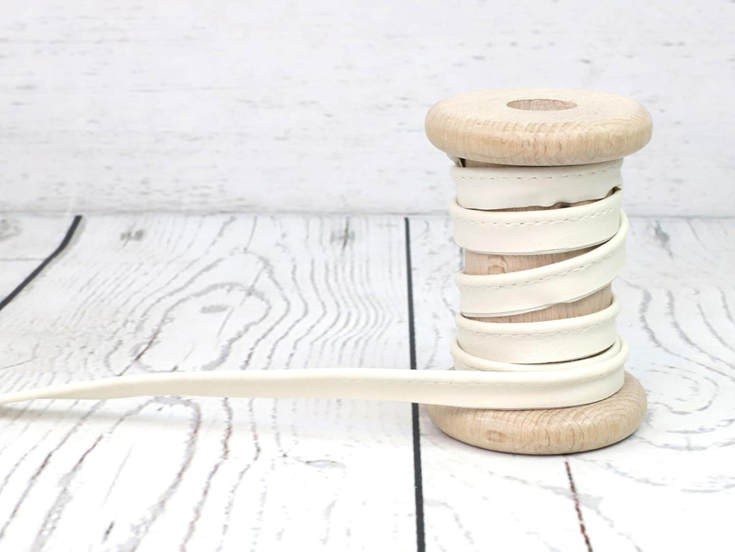 band-paspel-kunstleder-kusntlederpaspel-202-40940-creme