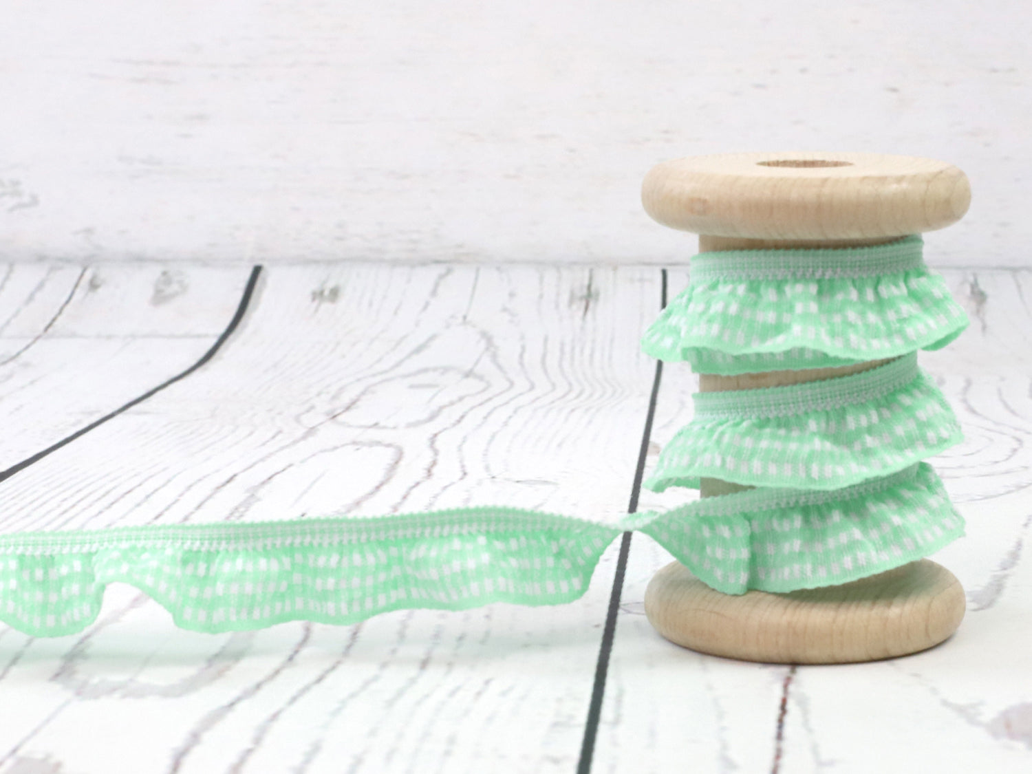 band-zierband-rueschen-gummi-mint-weiss