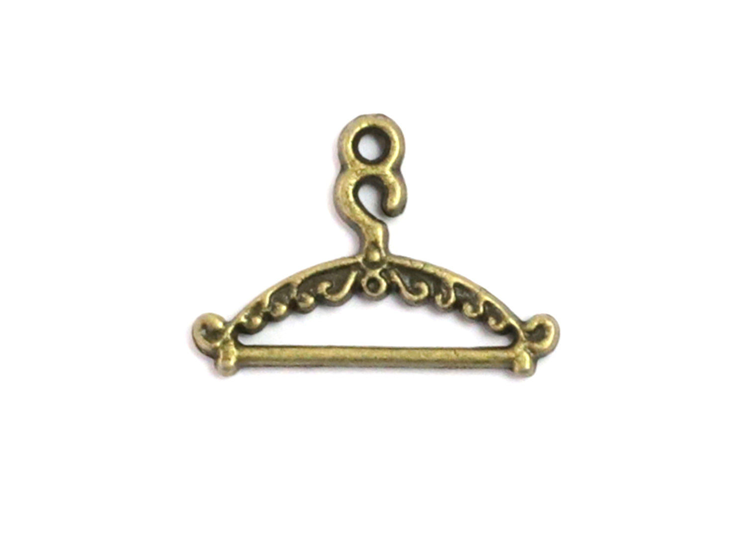 charm-anhaenger-altmessing-kleiderbuegel