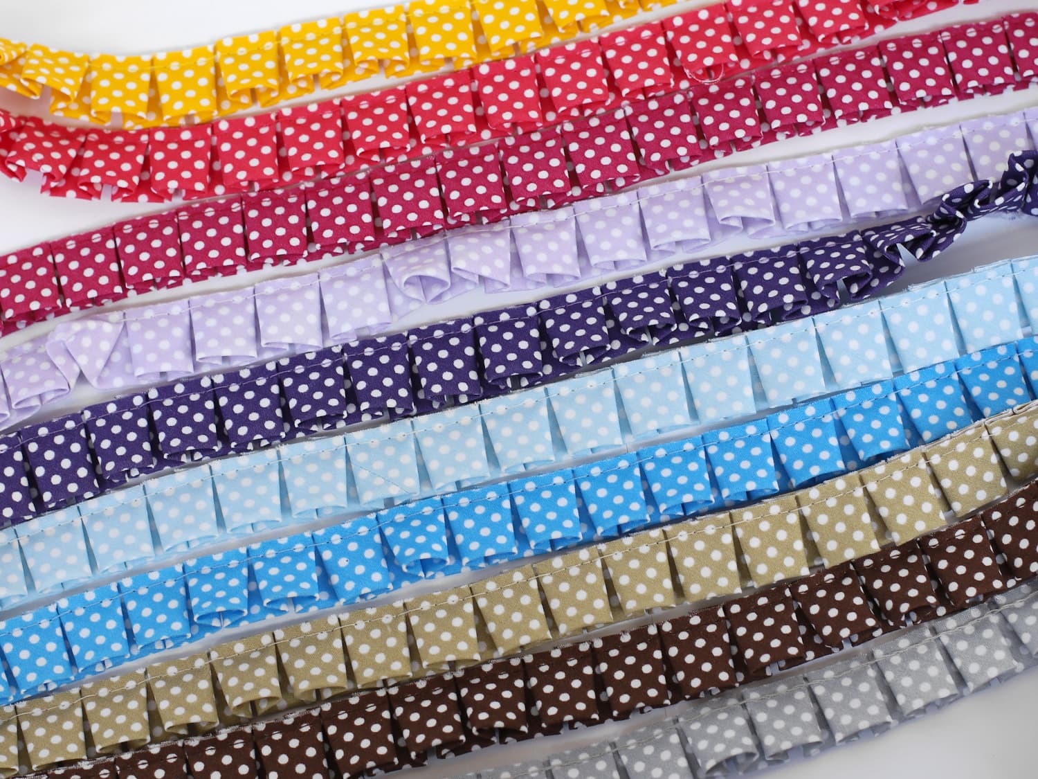 faltenband-band-zierband-mit-punkten-verschiedene-farben-2