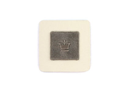 kunstleder-label-krone-metall-creme-2