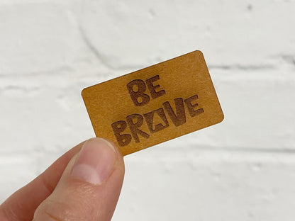 label-snappap-zum-annaehen-be-brave