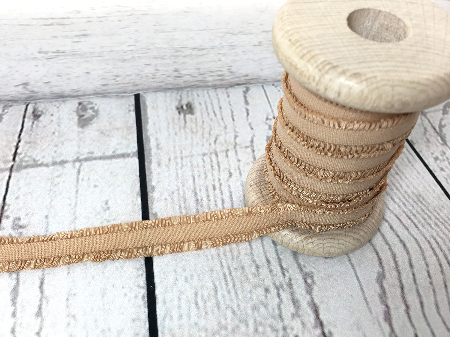 ru-schen-gummiband-beige-2