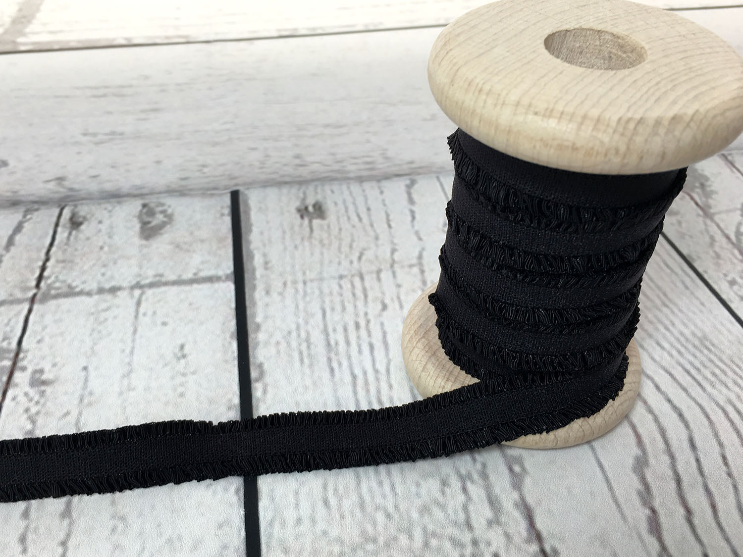 ru-schen-gummiband-schwarz-2