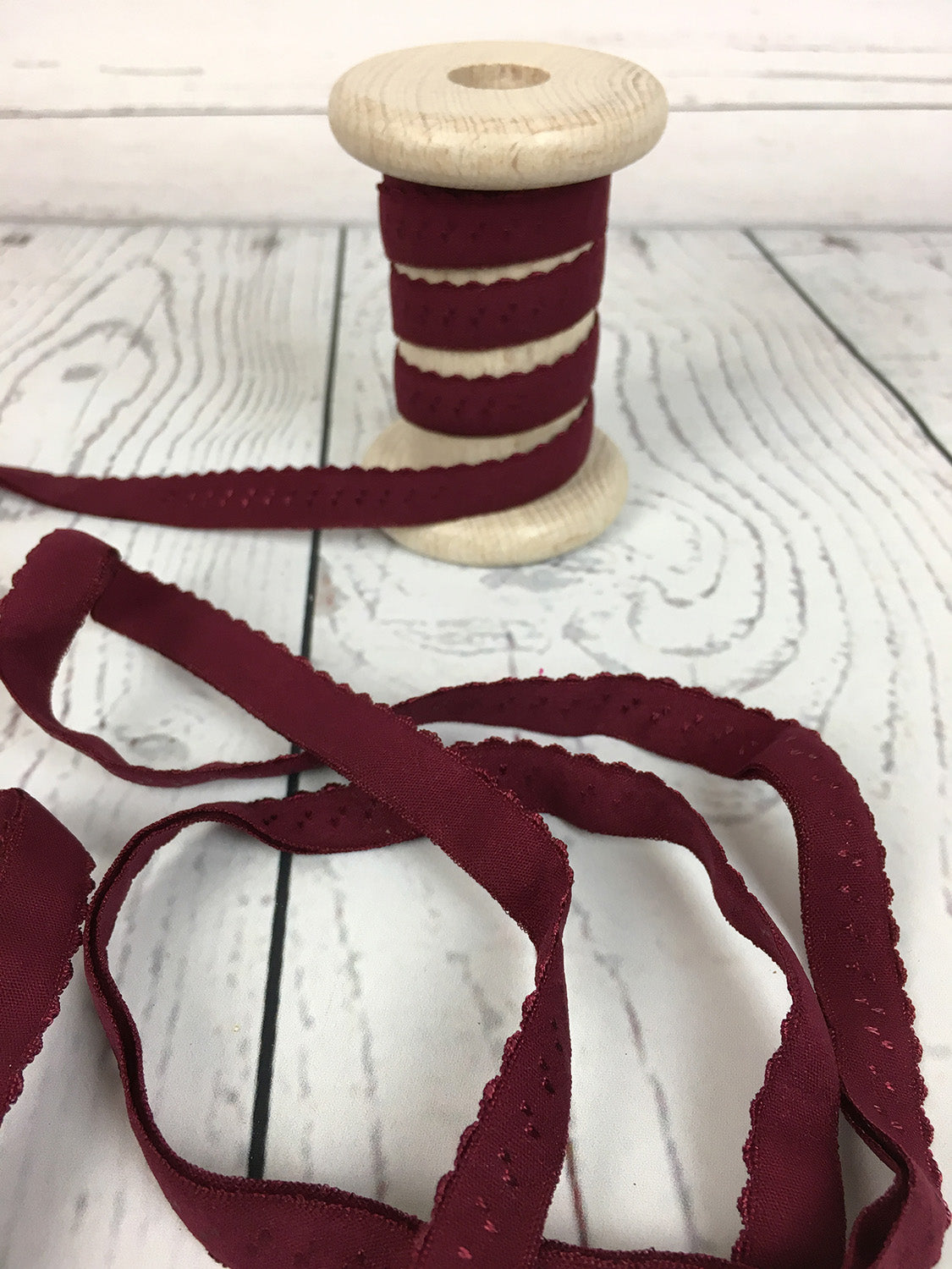 schr-gband-elastisch-herz-bordeaux-2