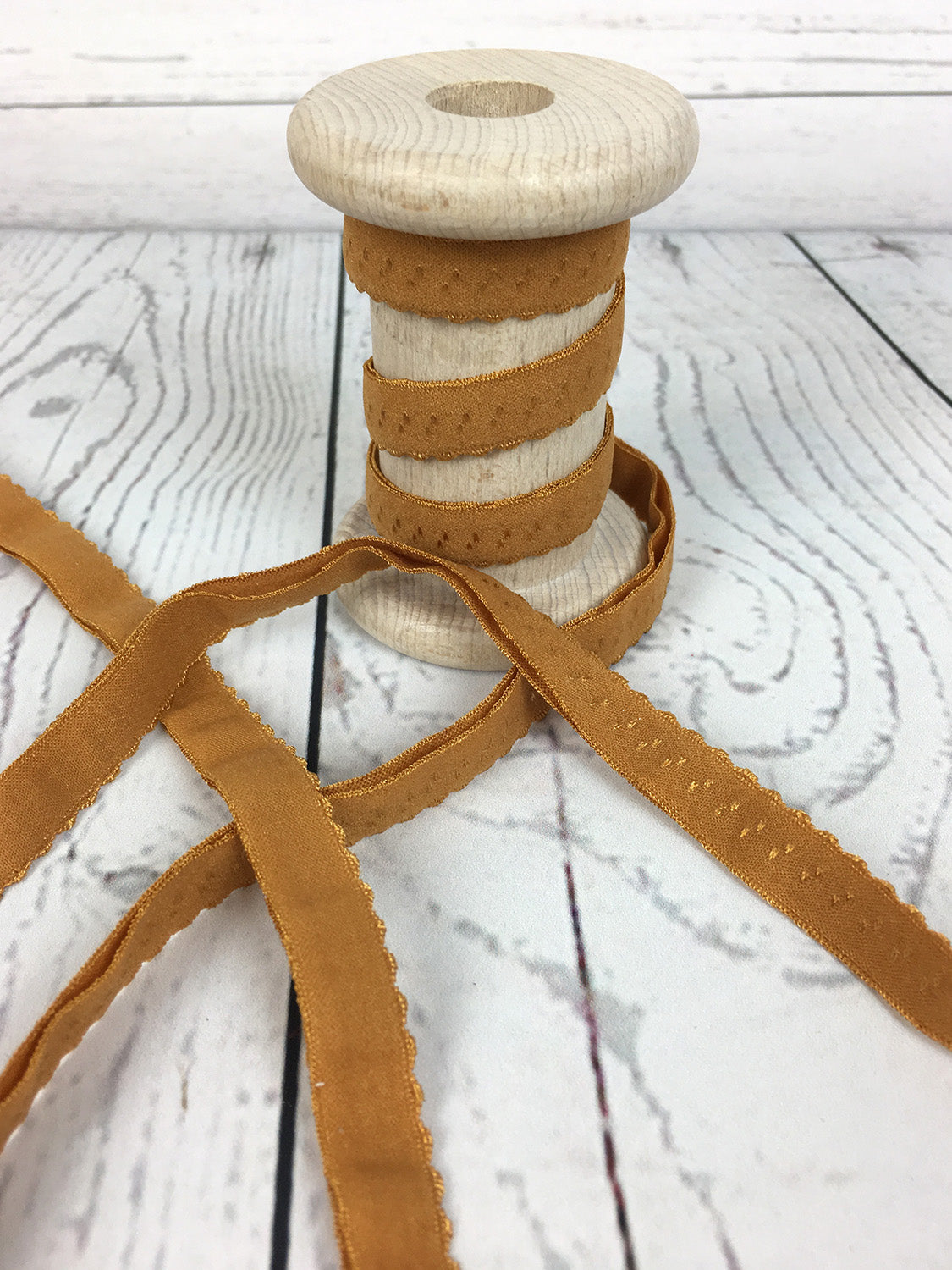 schr-gband-elastisch-herz-ocker-2