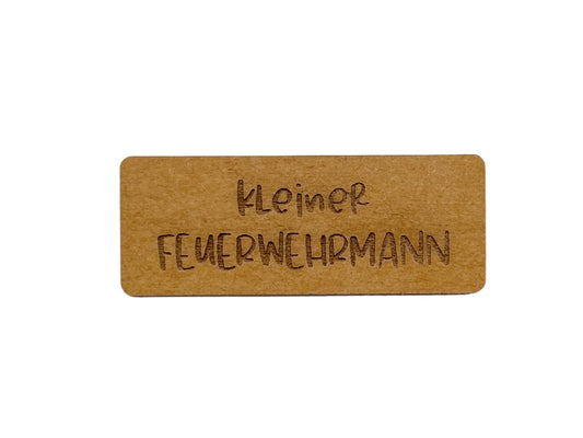 snappap-label-quadrat-zum-annaehen-kleiner-feuerwehrmann