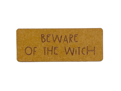 snappap-label-zum-annaehen-halloween-beware-of-the-witch