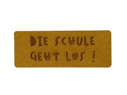 snappap-label-zum-annaehen-schulanfang-die-schule-geht-los