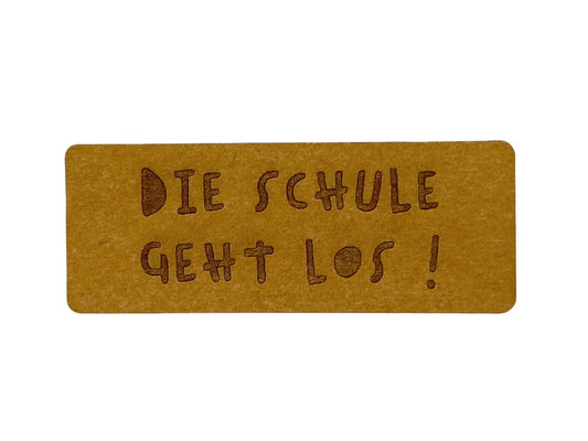 snappap-label-zum-annaehen-schulanfang-die-schule-geht-los