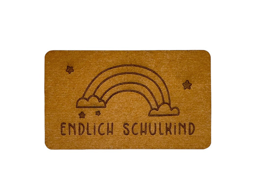 snappap-label-zum-annaehen-schulanfang-regenbogen-sterne-endlich-schulkind-1
