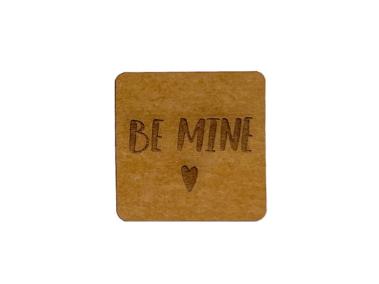 snappap-label-zum-annaehen-valentinstag-quadrat-be-mine-herz