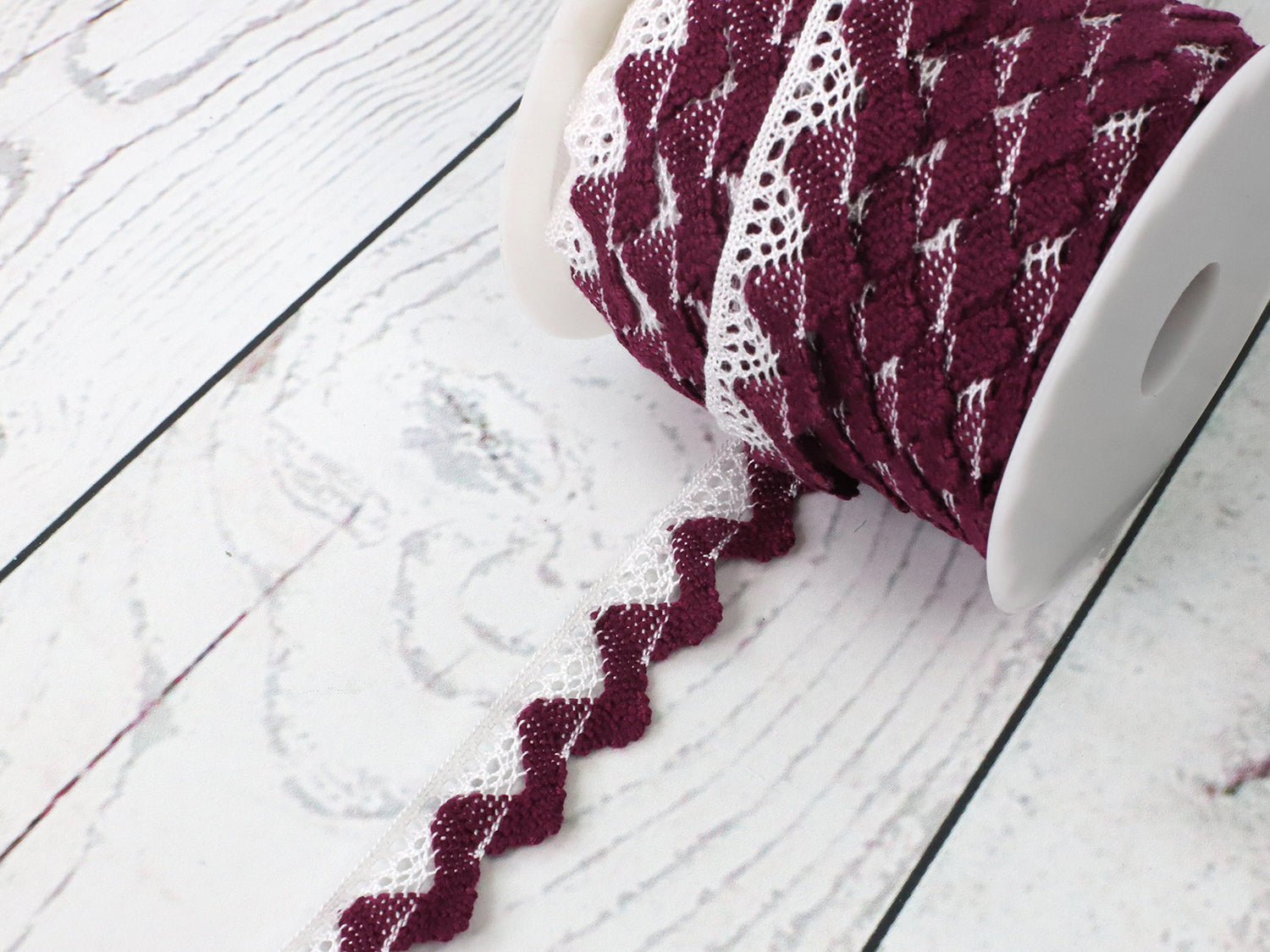 spitze-band-zierband-welle-zweifarbig-weiss-bordeaux-2