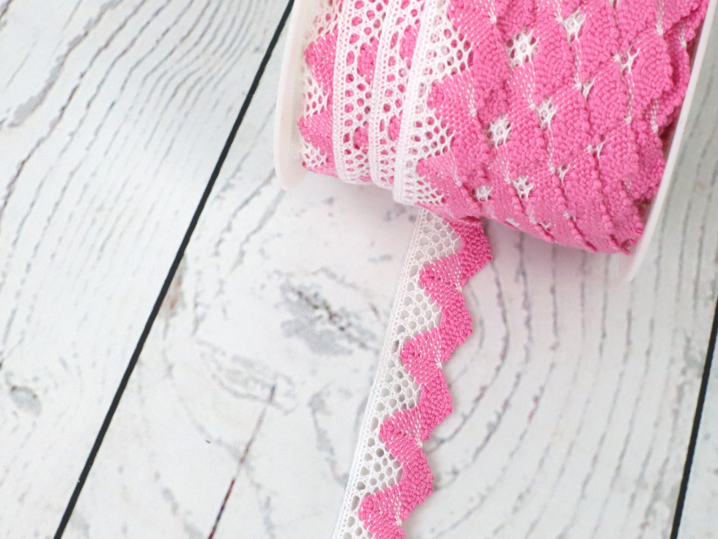 spitze-band-zierband-welle-zweifarbig-weiss-rosa-2