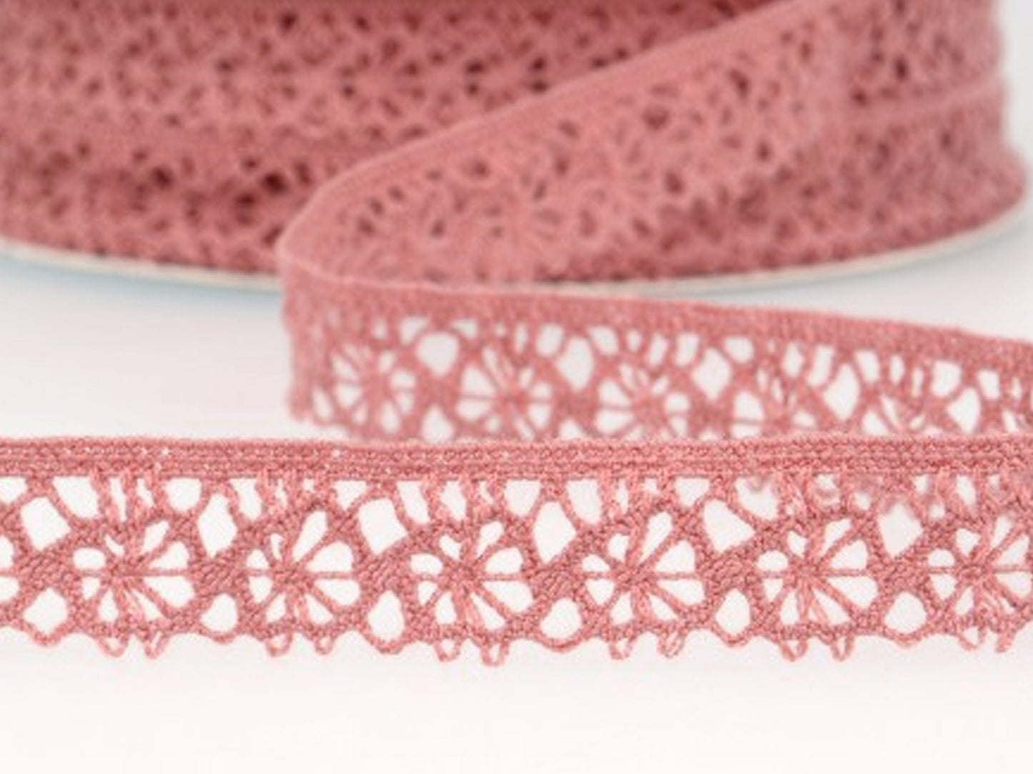 bobbin lace 15mm - salmon