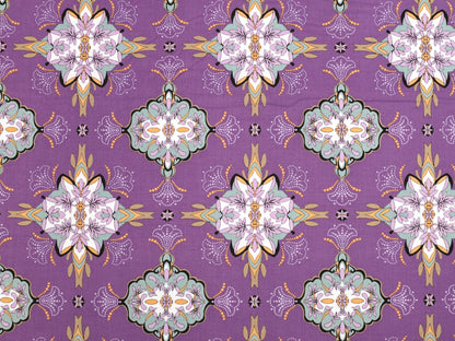 stoff-baumwolle-baumwollstoff-guetermann-ring-a-rose-sense-of-harmony-ornamente-lila