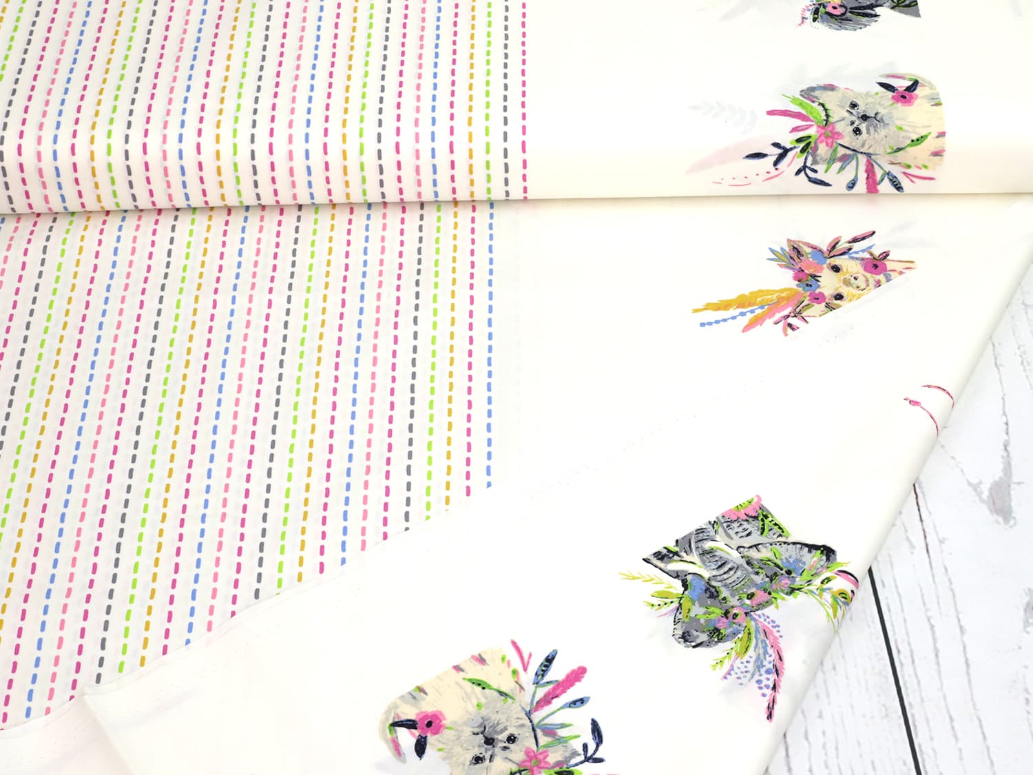stoff-baumwolle-baumwollstoff-patchwork-art-gallery-fabrics-Indigo-Aster-Radiant-Menagerie-PANEL-4