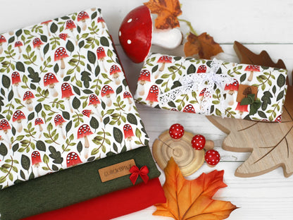 stoff-baumwolle-french-terry-sommersweat-kathi-kunterbunt-herbst-autumn-blatt-fliegenpilz-glueckspilz-blaetter