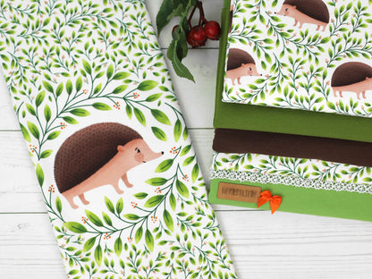 stoff-baumwolle-french-terry-sommersweat-kathi-kunterbunt-herbst-blaetter-laub-autumn-igel-ohne-vogel-serie