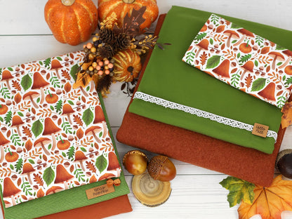 stoff-baumwolle-french-terry-sommersweat-kathi-kunterbunt-herbst-blaetter-laub-pilze-eicheln-kuerbis-fall-gruen-orangerot-serie