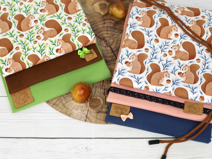 stoff-baumwolle-french-terry-sommersweat-kathi-kunterbunt-herbst-winetr-autumn-fall-eichel-blaetter-laub-eichhoernchen-tier-waldtier-waldfreunde-serie-2