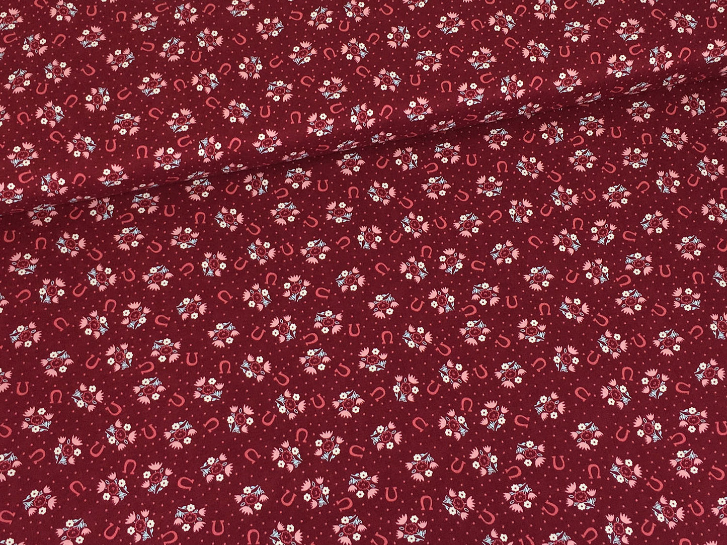 stoff-baumwolle-howdy-berry-horseshoe-dreams-2