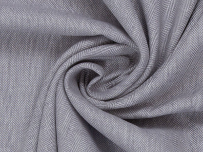 Leinen-Baumwolle Mischgewebe PAUL - FISCHGRAT, hellgrau meliert in einem Stoffdesign mit diagonalen Herringbone-Muster.